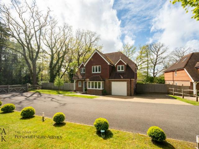 House for sale in Storrington and Sullington, Horsham