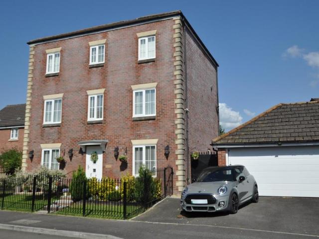 House for sale in Carmarthen, Wales