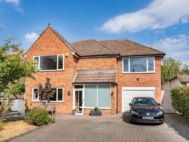 House for sale in Row Town, Surrey