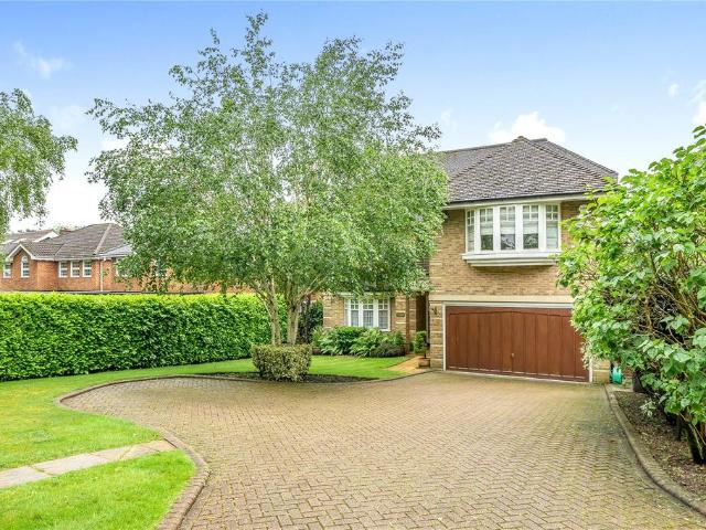 House for sale in Greater London