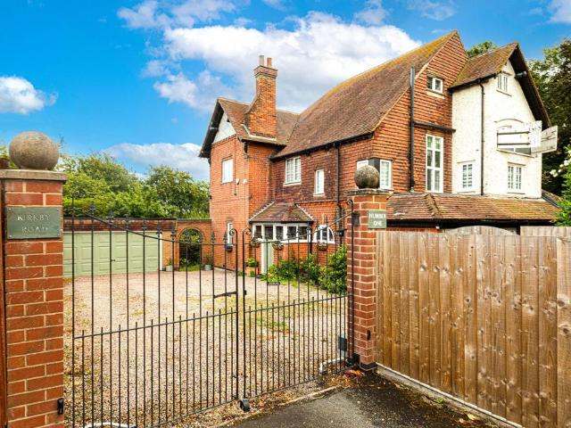 House for sale in Barton, Leicestershire