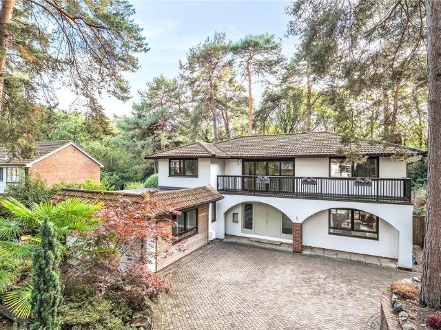 House for sale in Pyrford, Woking