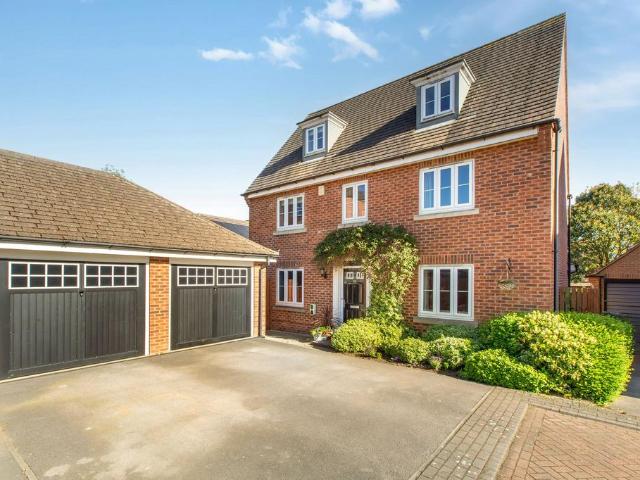 House for sale in West Yorkshire