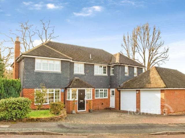 House for sale in Windlesham, Surrey Heath