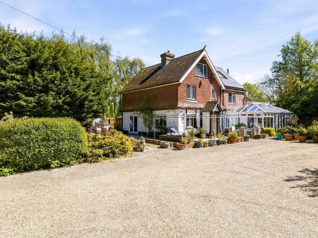 House for sale in Ash, Kent