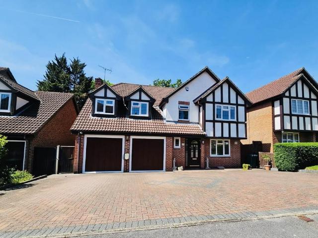 House for sale in The Hale, Greater London
