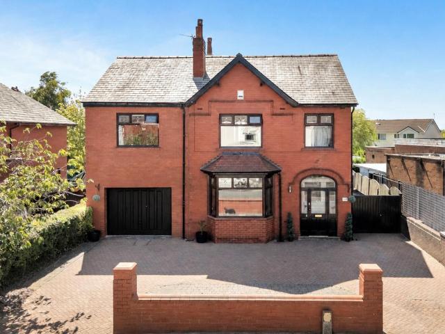House for sale in Andertons Mill, Lancashire