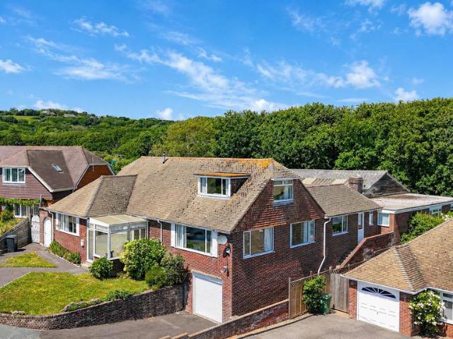 House for sale in Heathlands, East Sussex