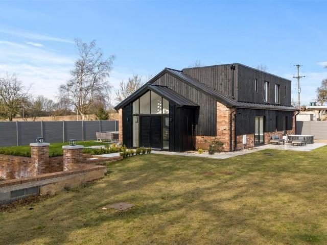 House for sale in Austerfield, South Yorkshire