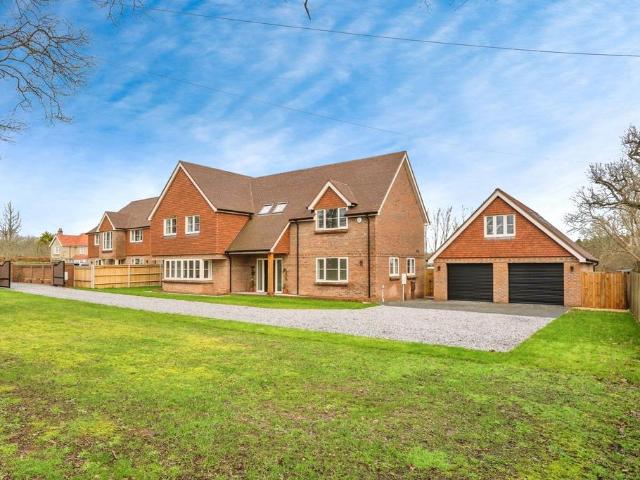 House for sale in North Boarhunt, Hampshire