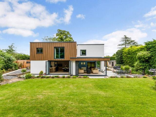 House for sale in Roundwood, Five Acres