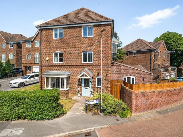 House for sale in Thorpe, West Yorkshire