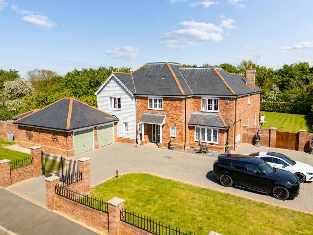 House for sale in Duton Hill, Essex