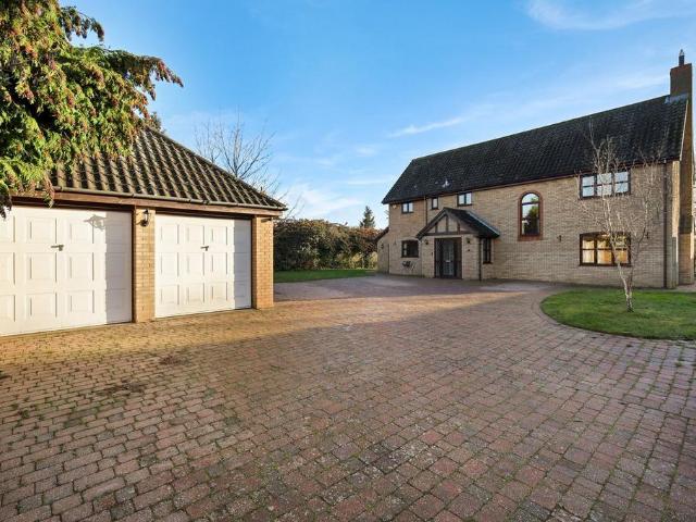 House for sale in Eastbridge, Suffolk