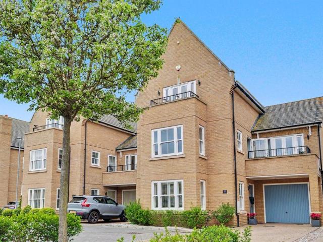 House for sale in Alton Barnes, Essex