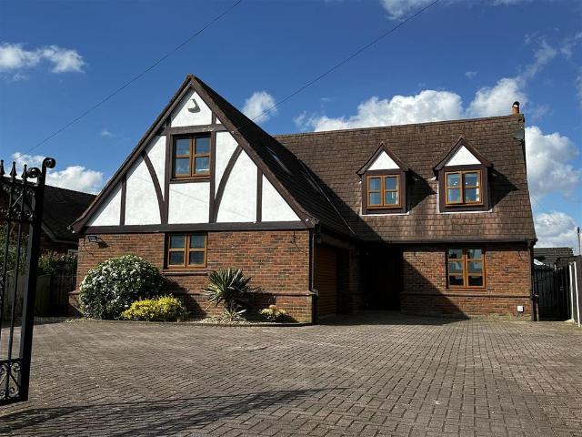 House for sale in Tarleton, Roby Mill