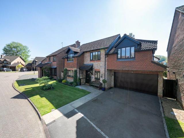 House for sale in Catteshall, Fole