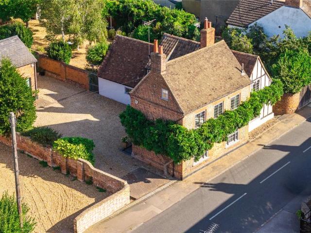 House for sale in Clophill, Bedfordshire