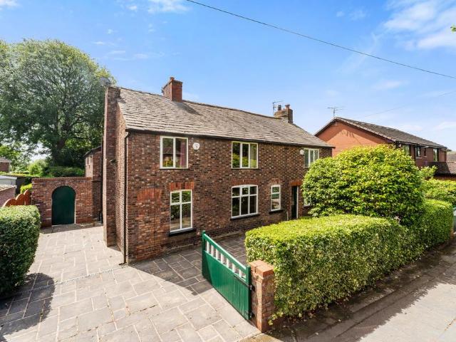 House for sale in Trafford Park, Greater Manchester