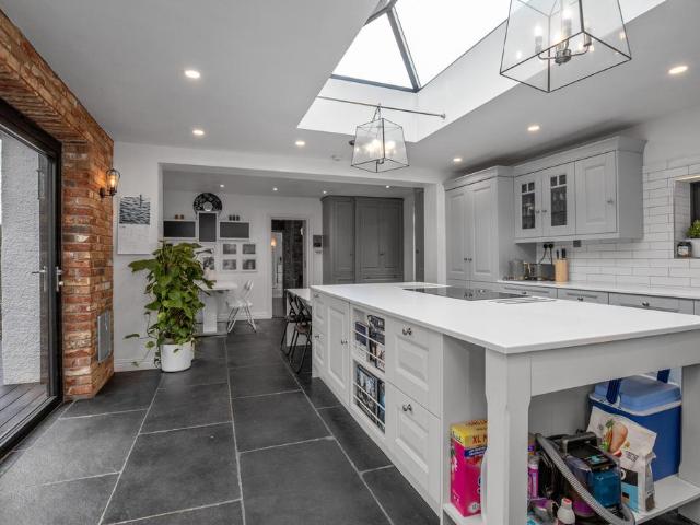 House for sale in Broomhill, Feckenham