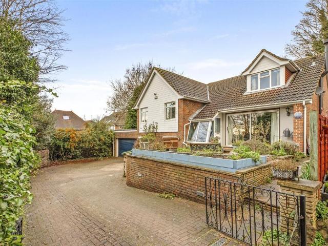 House for sale in Totteridge, Cressex