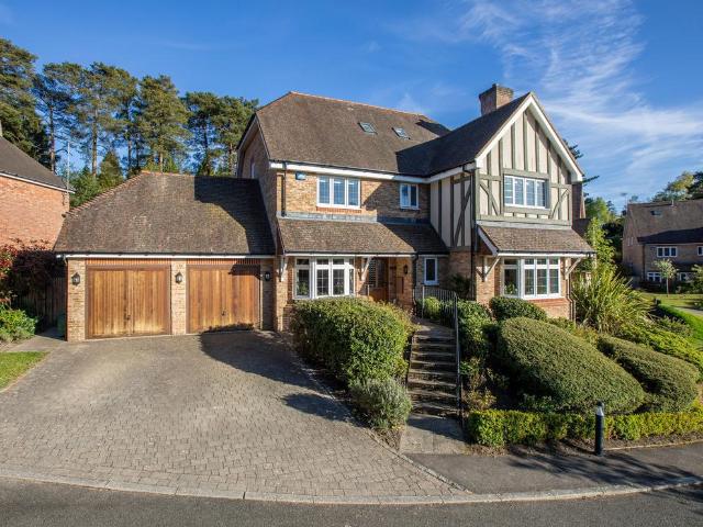 House for sale in Cross In Hand, East Sussex