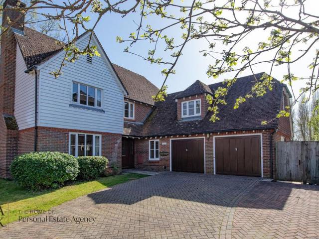 House for sale in Horsham, West Sussex