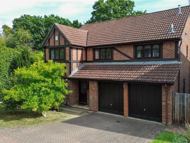 House for sale in Lower Earley, Shinfield