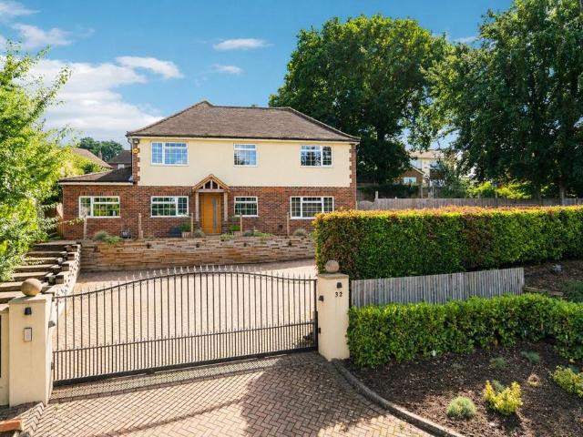House for sale in Chalfont St. Peter, Denham