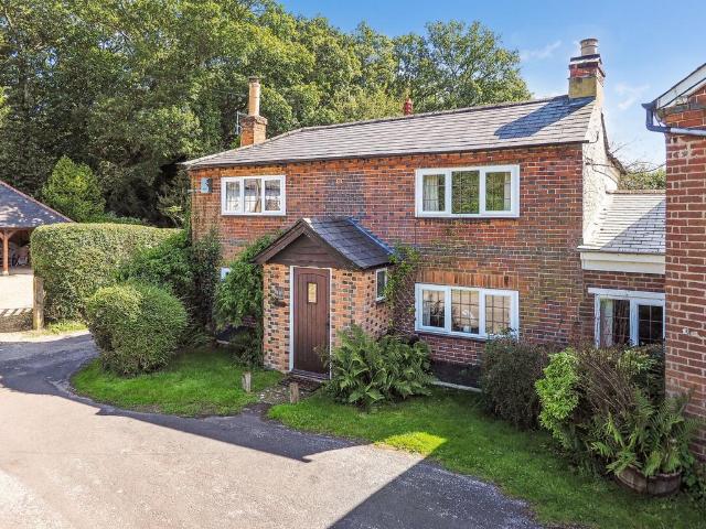 House for sale in Otterbourne, Hampshire
