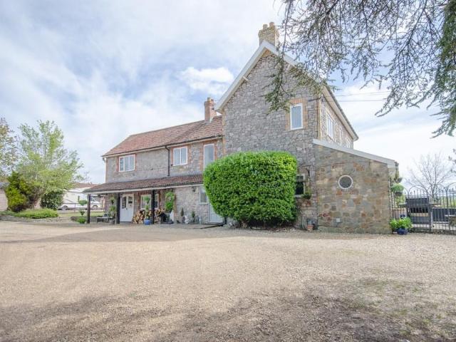 House for sale in Wick and Abson, Siston