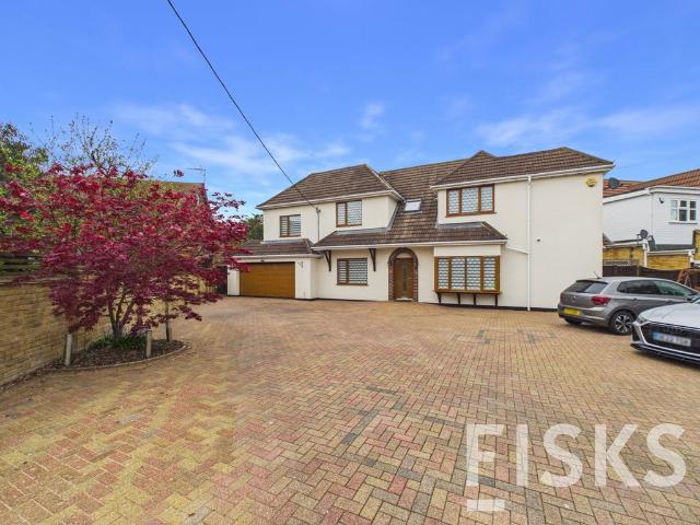 House for sale in Canvey Island