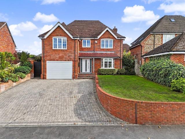 House for sale in Bovingdon Green, Dacorum