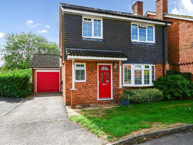 House for sale in Cufaude Village, Basingstoke and Deane