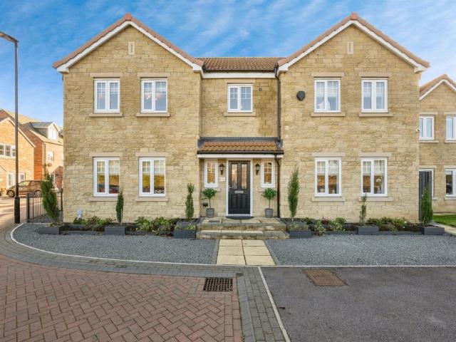 House for sale in Rossington, South Yorkshire
