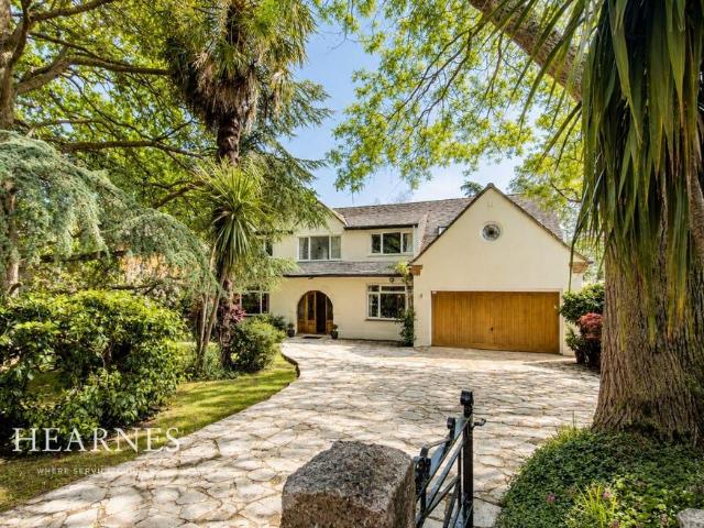 House for sale in Talbot Village, Bournemouth