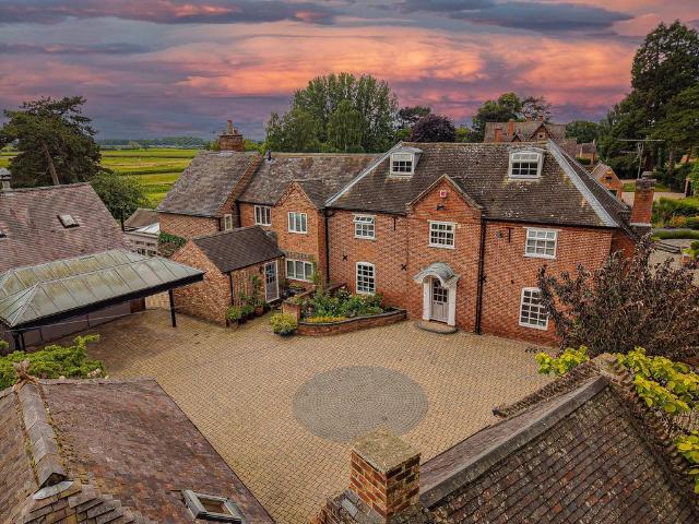 House for sale in Egginton, East Midlands