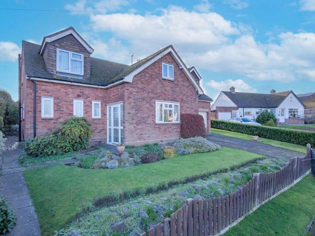 House for sale in Barnard's Green, Forthampton