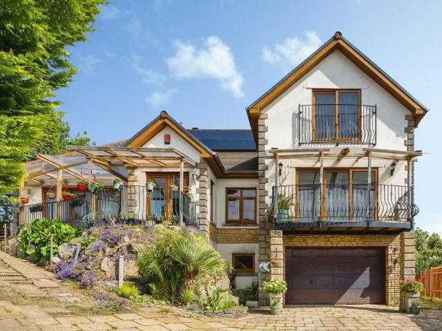 House for sale in Llanedi, Fforest