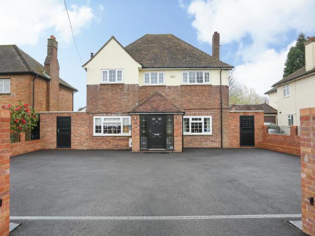 House for sale in Oad Street, Kent