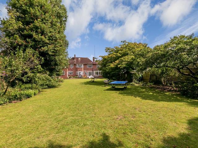 House for sale in Roehampton, Greater London
