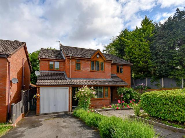 House for sale in Goldthorn Hill, Penn