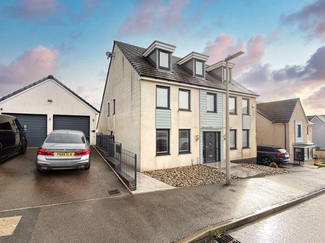 House for sale in Ogmore-by-sea, Wales