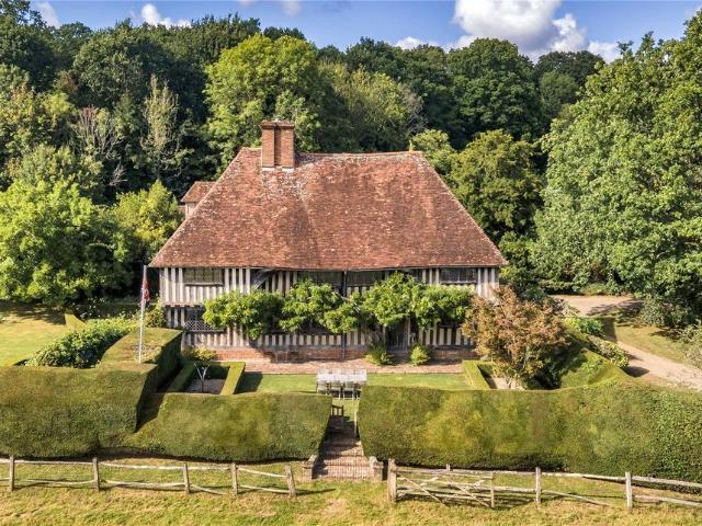 House for sale in Sandown Park, Kent