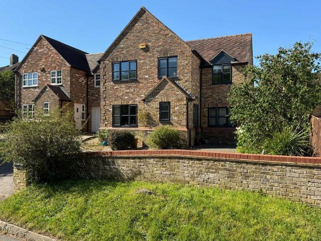 House for sale in Beachampton