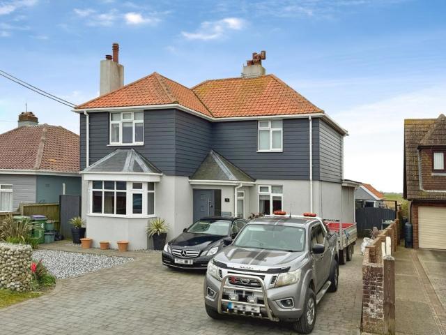 House for sale in Folkestone, Kent
