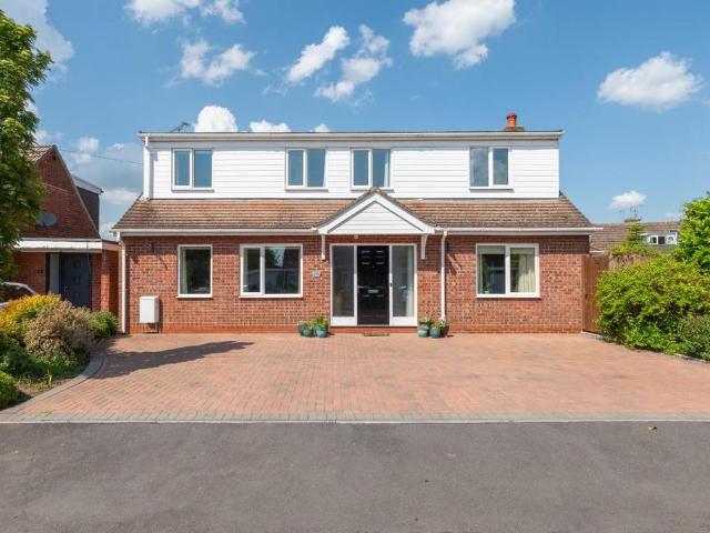 House for sale in Alderminster, Warwickshire