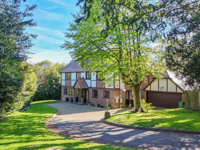 House for sale in St Helen's, Guestling Green