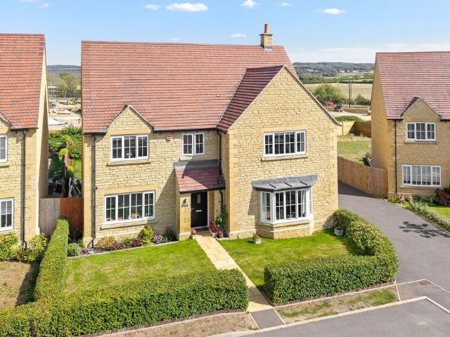 House for sale in Pamington, Gloucestershire