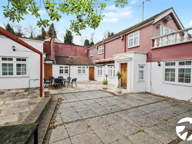 House for sale in Plumstead, Greater London